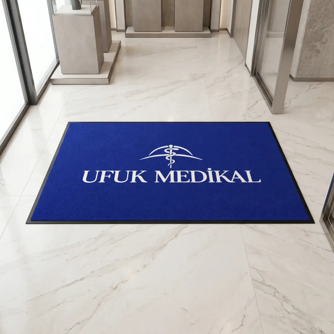 Ufuk Medikal için mavi klinik logolu paspas modeli
