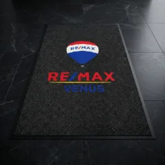 Remax Venüs emlak ve inşaat ofisi logolu paspas örneği 120 x 200 cm