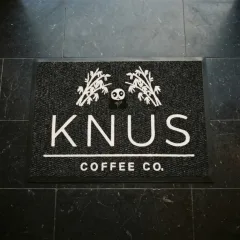 Knus Coffee cafe logolu paspas örneği 50 x 70 cm