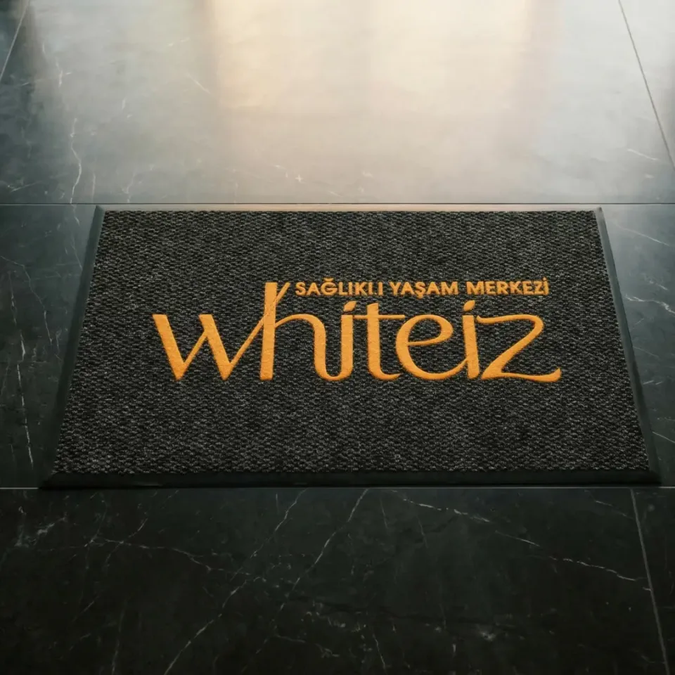 Whiteiz Sağlıklı Yaşam Merkezi klinik logolu paspas örneği 60 x 100 cm
