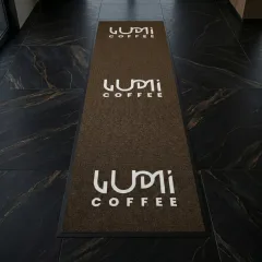 Lumi Coffee cafe logolu paspas örneği 120 x 400 cm